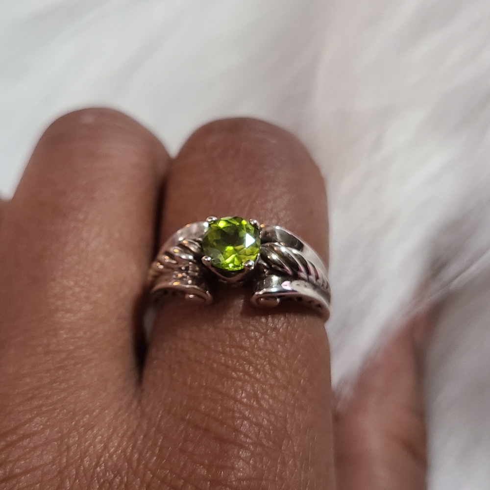 Vintage .5ct Round Cut Peridot Silver Scroll Size 8.5 Ring
